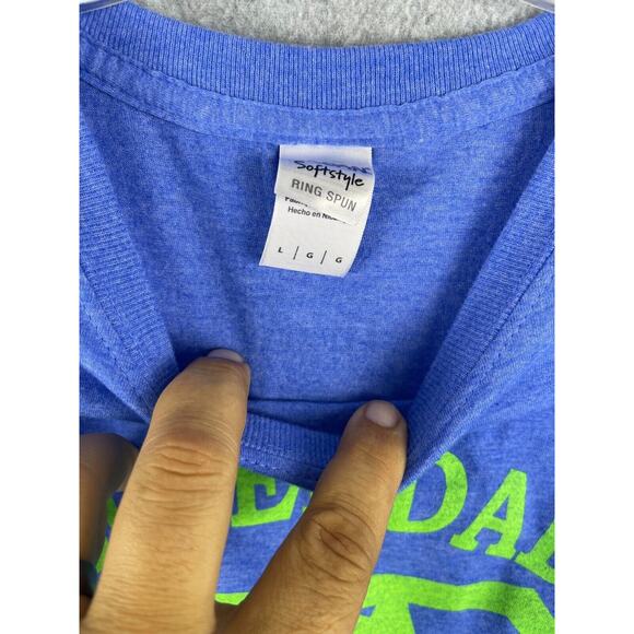 Super Dad T Shirt Men's Size L Blue Superman Logo Father's Day - Picture 2 of 6